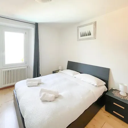 Blue House By Design Bellano