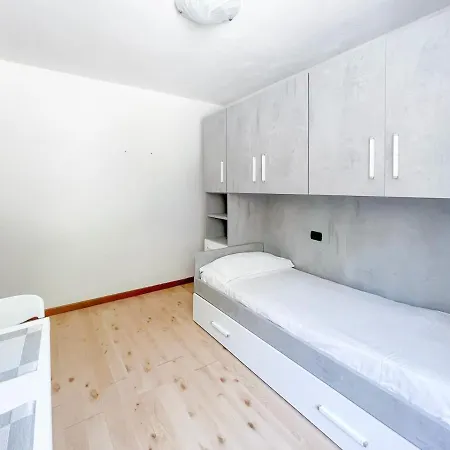 Blue House By Design * Bellano