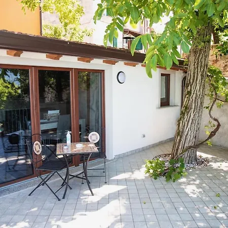 Blue House By Design Bellano