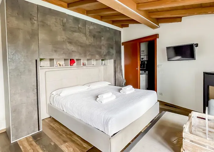 Blue House By Design * בלאנו