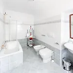Blue House By Design * ベッラーノ